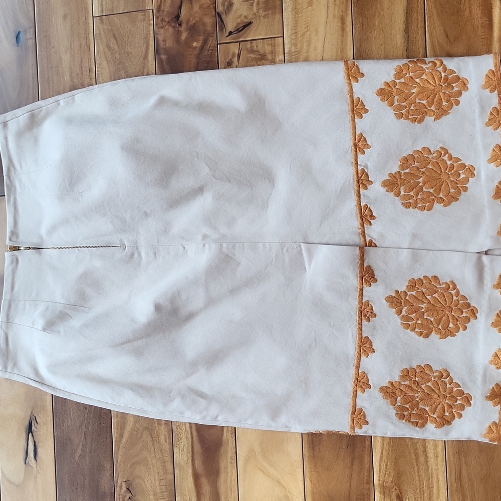 Anthropologie Verona Embroidered Pencil Skirt - Picture 5 of 5